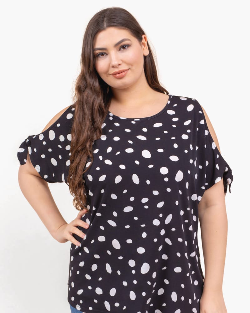 Plus size model wearing Tamara Cold-Shoulder Tee by Gilli | Dia&Co | dia_product_style_image_id:122282